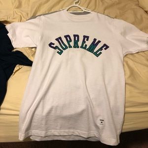 Supreme Arc logo t-shirt